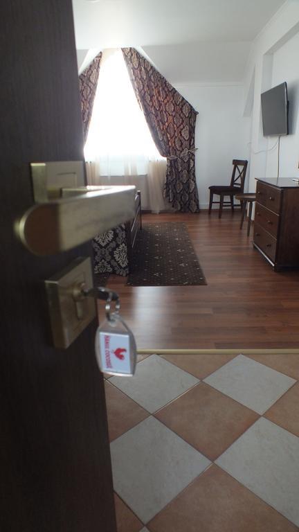 Hanul Cocosul Vitanesti Экстерьер фото