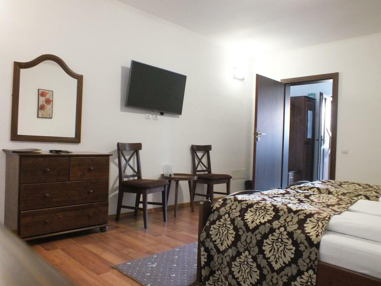 Hanul Cocosul Vitanesti Экстерьер фото